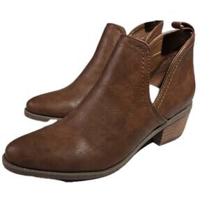 American Eagle Boots Women's Size 6M Brown Outfitters Cuban Heel Ankle Cutout